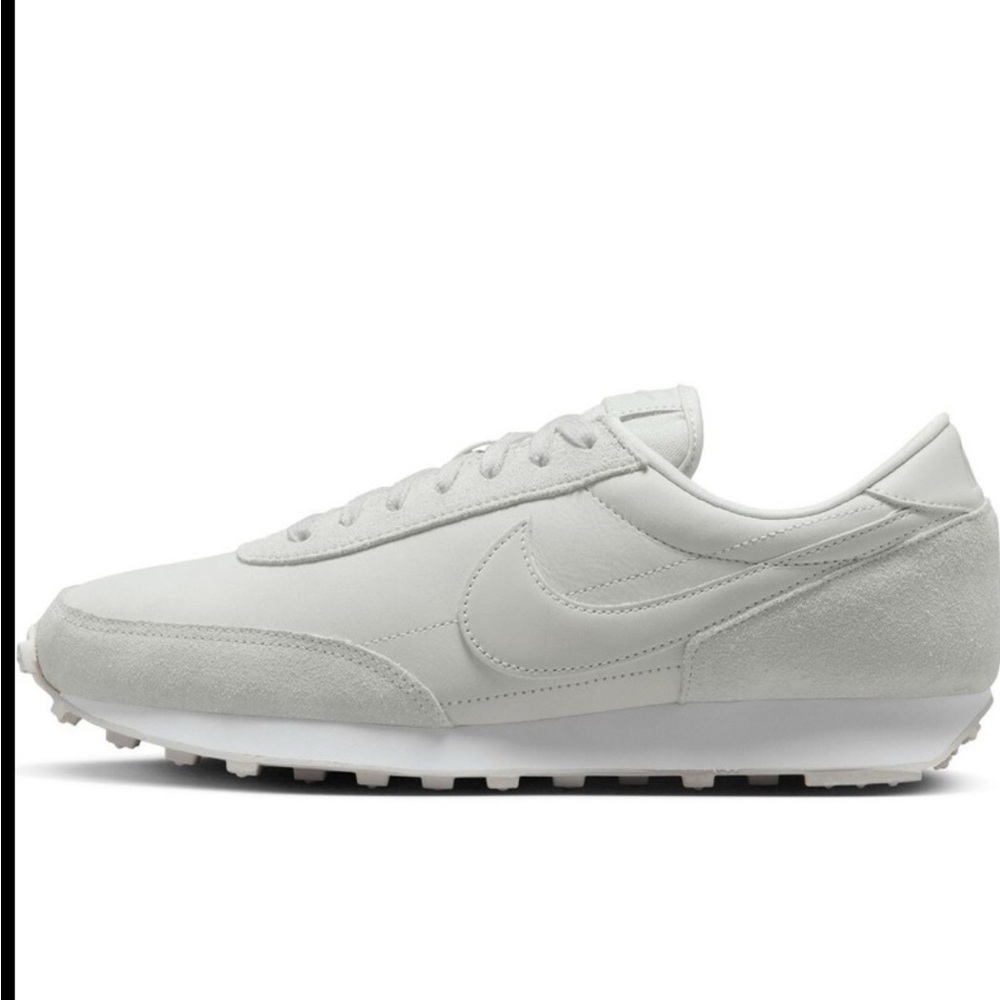 Nike DAYBREAK photon dust